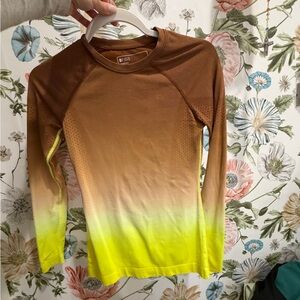 Figs Brown and Yellow Seamless Top